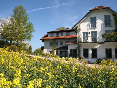 Landhotel Altes Wirtshaus im Frühling